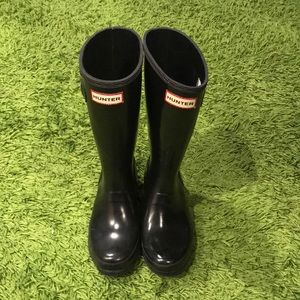 Black matte Hunter rain boots